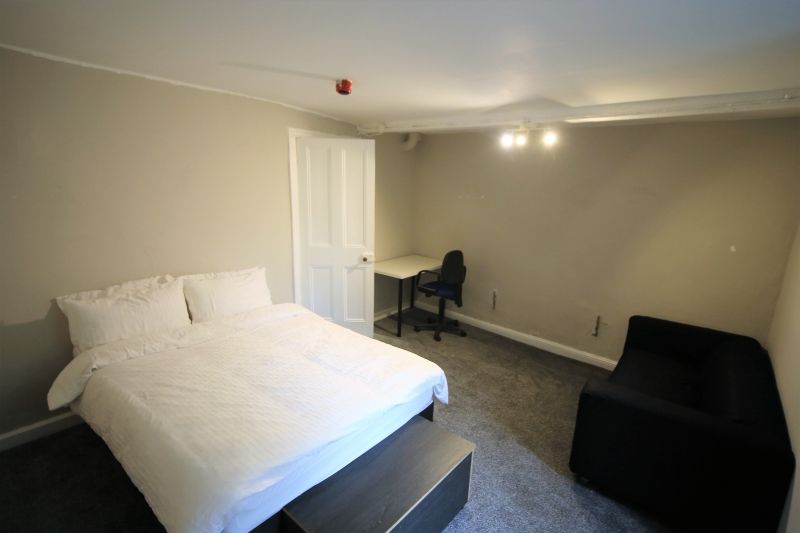 1 bed flat to rent in Melville Place, Woodhouse, Leeds LS6, £700 pcm