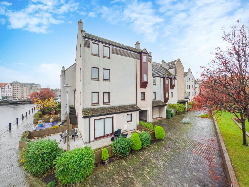 Sandport, Leith, Edinburgh EH6  