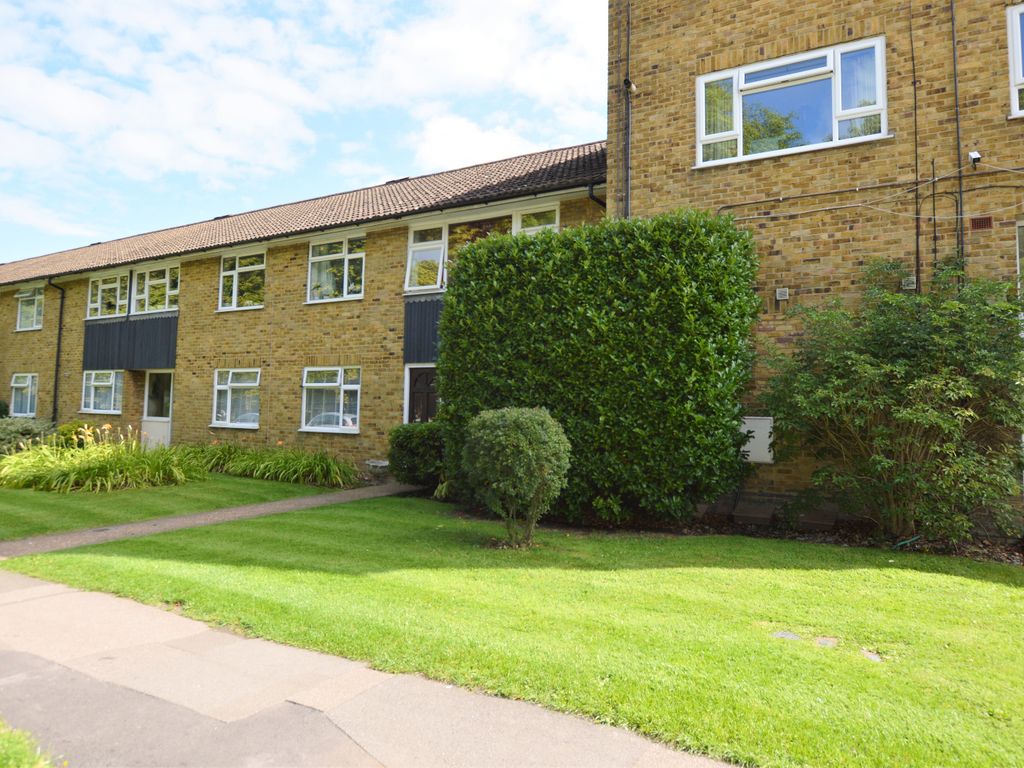 1 bed flat to rent in Woodfield Lane, Ashtead KT21, £1,150 pcm Zoopla