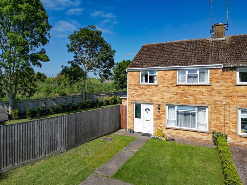 3 bed semidetached house for sale in Upthorpe Drive, Wantage OX12 Zoopla