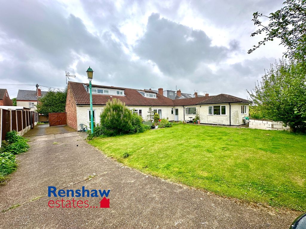 5 bed detached bungalow for sale in Larklands Avenue, Ilkeston, Derbyshire DE7, £550,000 Zoopla