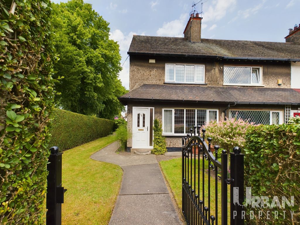 3 bed end terrace house for sale in James Reckitt Avenue, Hull