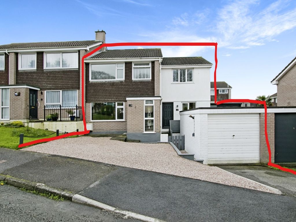 4 bed semidetached house for sale in Bedruthan Avenue, Truro TR1 Zoopla