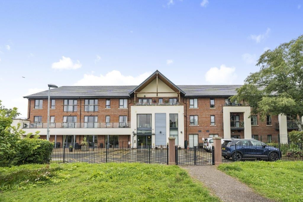 2 bed flat for sale in Kingsway, Chester CH2, £87,500 Zoopla