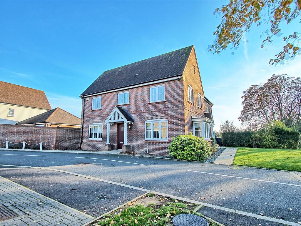 3 bed semidetached house for sale in Hempstalls Close, Hunsdon, Ware