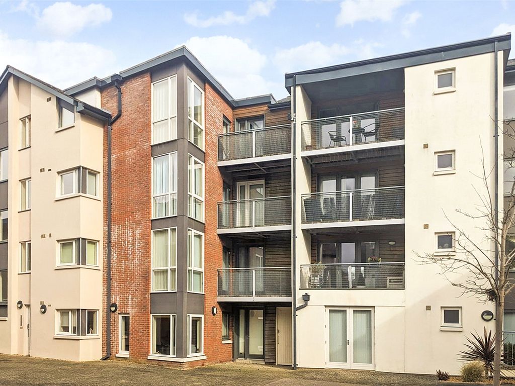 2 bed flat to rent in Burgess Square, Brackley NN13 Zoopla