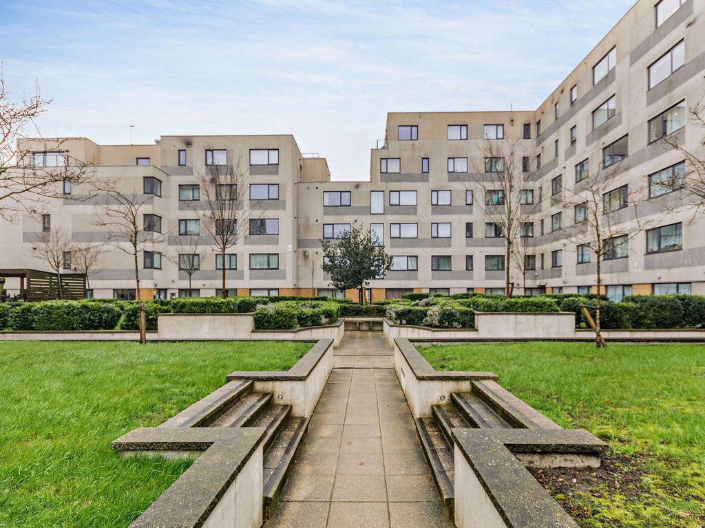 2 bed flat for sale in West Plaza, Town Lane, Stanwell, StainesUpon