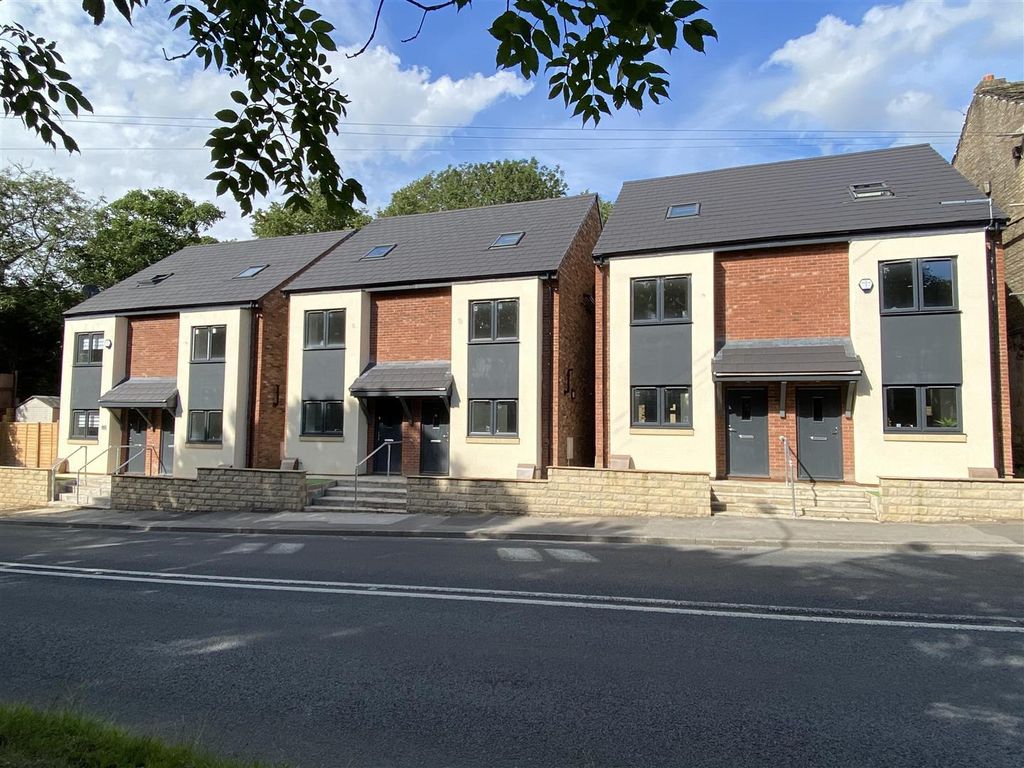 3 bed semidetached house for sale in Mottram Road, Matley, Stalybridge