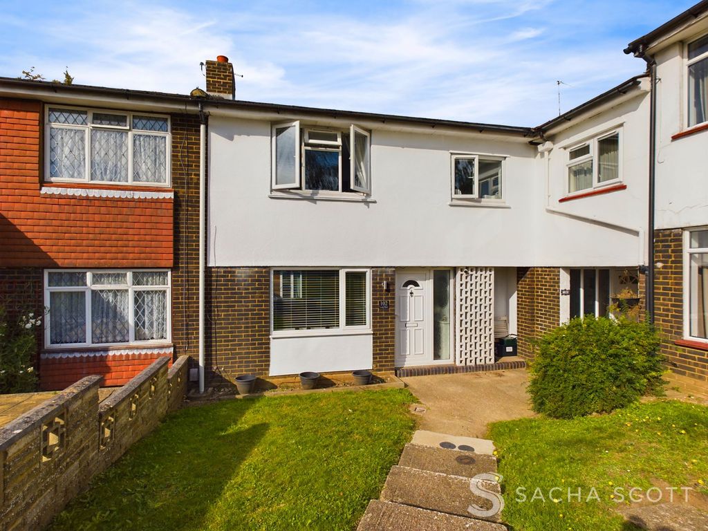 3 bed terraced house for sale in Long Walk, Epsom KT18, £450,000 - Zoopla