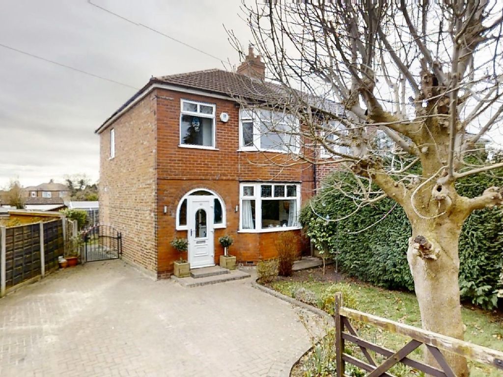 3 bed semidetached house for sale in Rothiemay Road, Flixton, Urmston