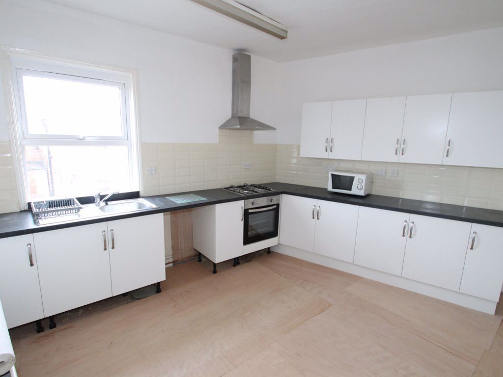 4 bed flat to rent in Braunstone Gate, Leicester LE3 Zoopla