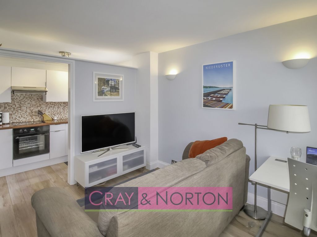 1 bed terraced house for sale in Adams Way, Croydon CR0, £325,000 Zoopla