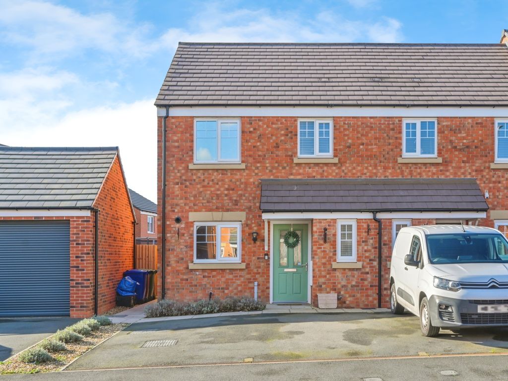 2 bed end terrace house for sale in Sanderling Street, Norton Canes