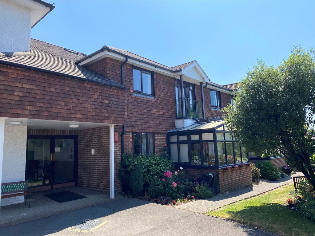 1 bed flat for sale in Belmore Lane, Lymington, Hampshire SO41 Zoopla