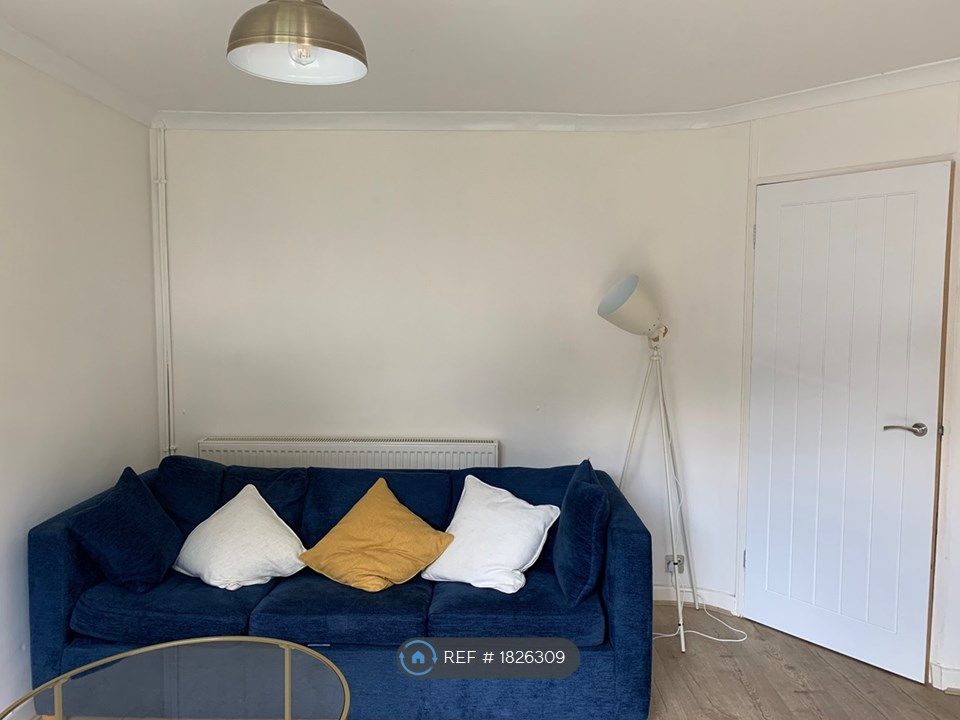 2 bed flat to rent in Bloomsbury Close, London W5, £2,420 pcm Zoopla