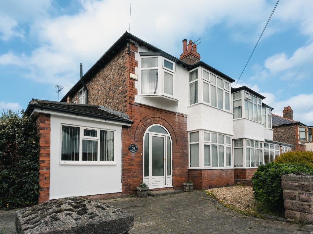 3 bed semidetached house for sale in Moorland Avenue, Crosby