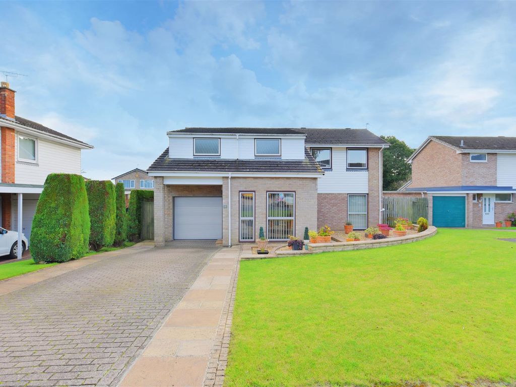 4 bed detached house for sale in Millers Croft, Copmanthorpe, York YO23