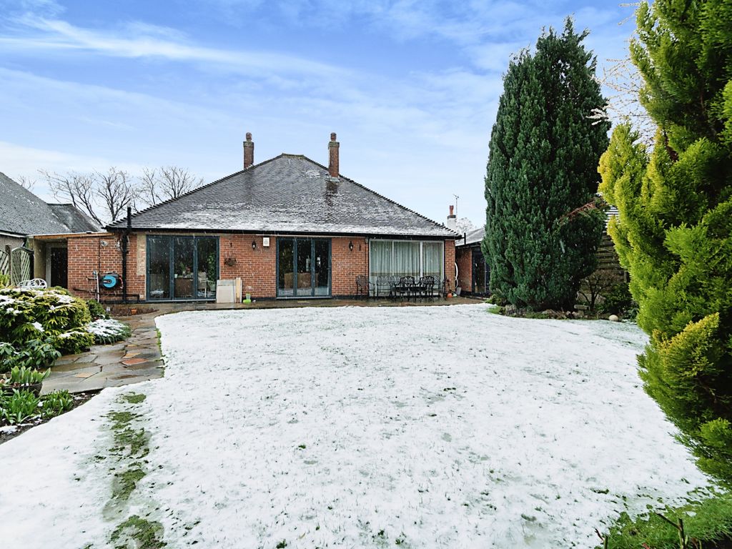 3 bed bungalow for sale in Chiltern Road, Sutton SM2, £1,150,000 Zoopla