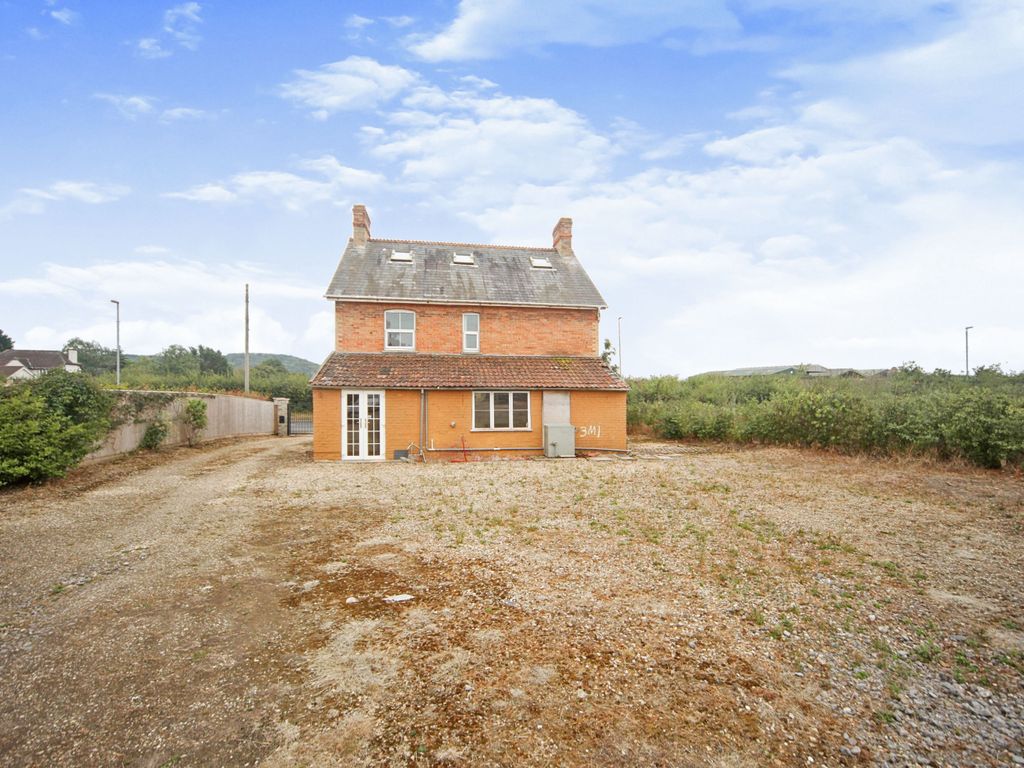 5 bed detached house for sale in Henlade, Taunton TA3 Zoopla