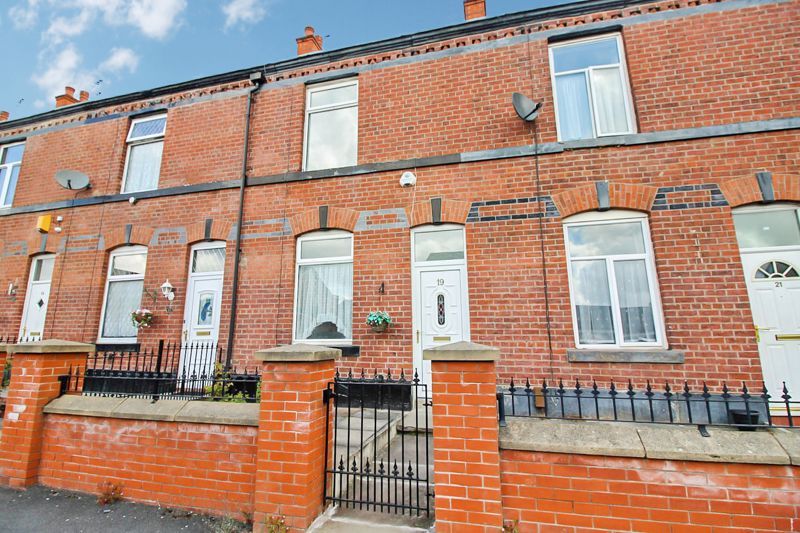 2 bed terraced house for sale in Nuttall Street, Bury BL9 Zoopla