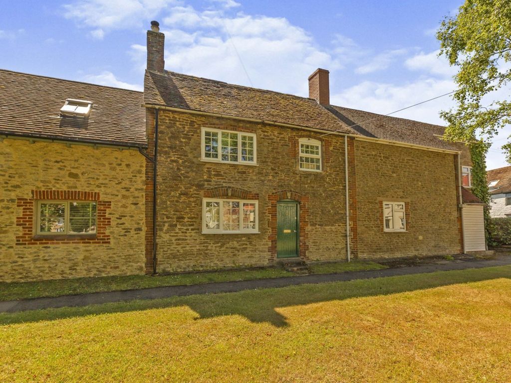 2 bed property for sale in Mill Road, Abingdon OX13 Zoopla