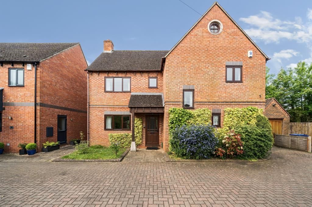 3 bed detached house for sale in Bicester, Oxfordshire OX26 Zoopla
