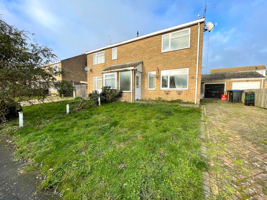 3 bed semidetached house for sale in Central Avenue, Woodford Halse