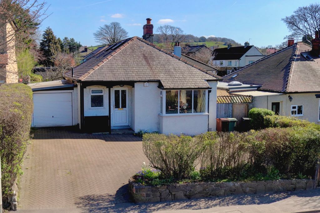 2 bed detached bungalow for sale in Harrogate Road, Yeadon, Leeds LS19 Zoopla