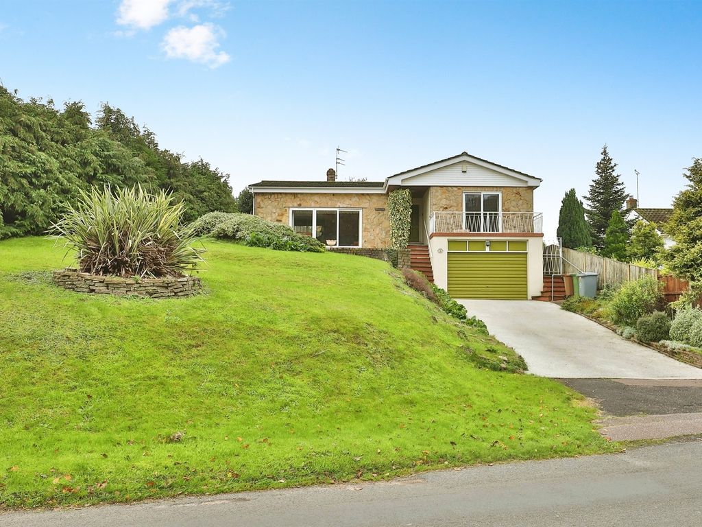 3 bed detached bungalow for sale in Oak Lane, Old Catton, Norwich NR6