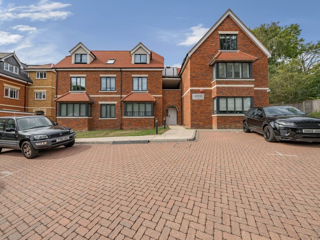 3 bed flat for sale in Foxley Lane, Purley CR8 Zoopla