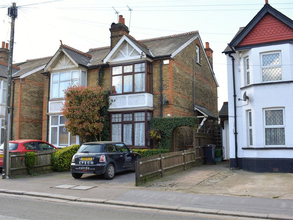 3 bed semidetached house to rent in Hook Road, Epsom, Surrey KT19 Zoopla
