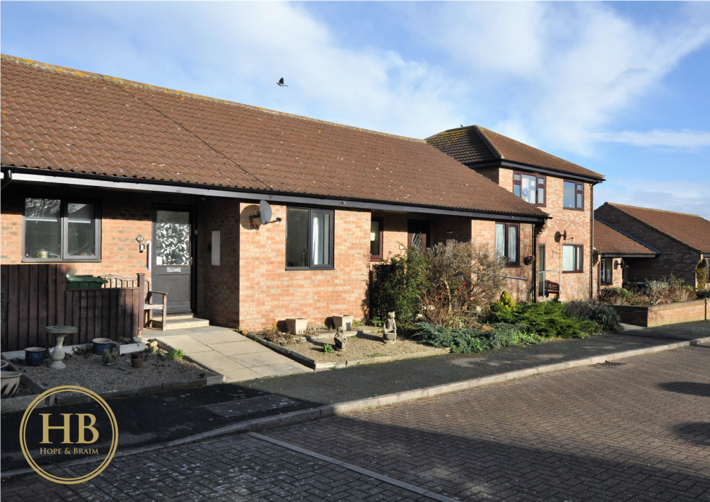 2 bed terraced bungalow for sale in Sutcliffe Court, Byland Road
