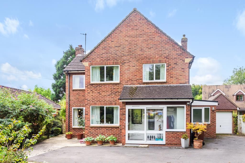 4 bed detached house for sale in Oxford Road, Kidlington, Oxfordshire