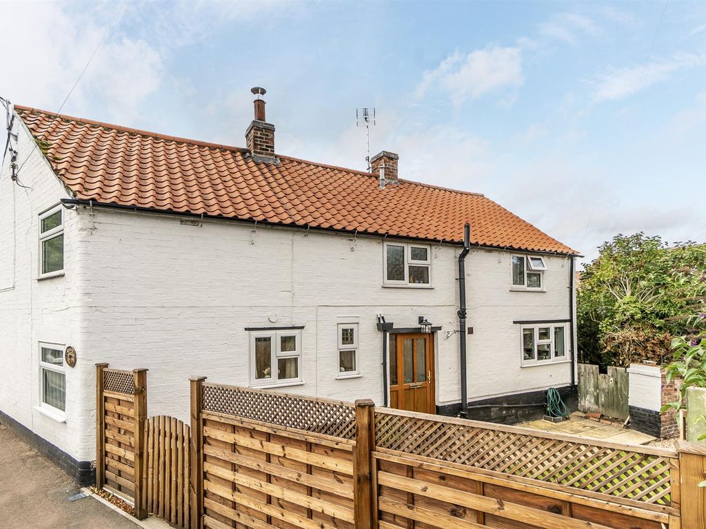 4 bed cottage for sale in East End, Long Clawson, Melton Mowbray LE14