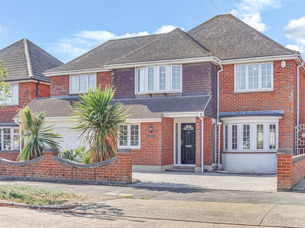 4 bed detached house for sale in Lodwick, Shoeburyness SS3 Zoopla