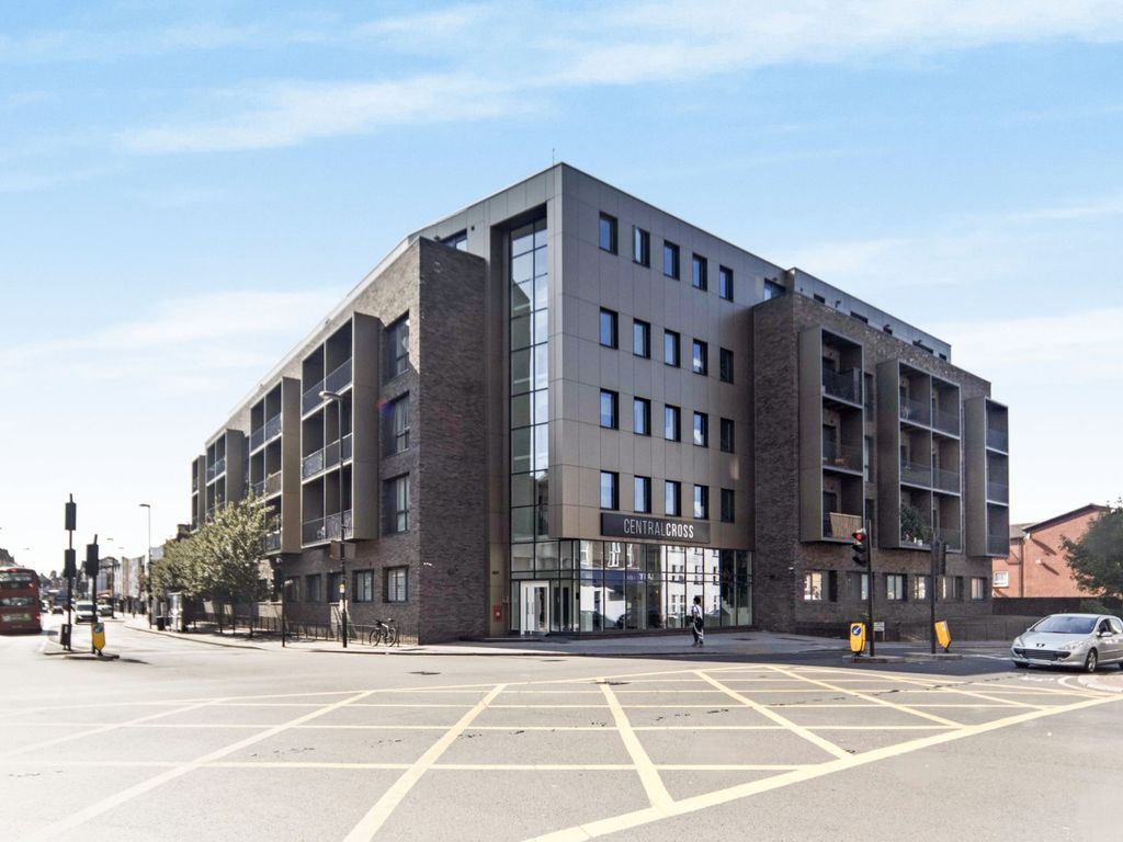 Central Cross Apartments, 2 South End, Croydon, Surrey CR0