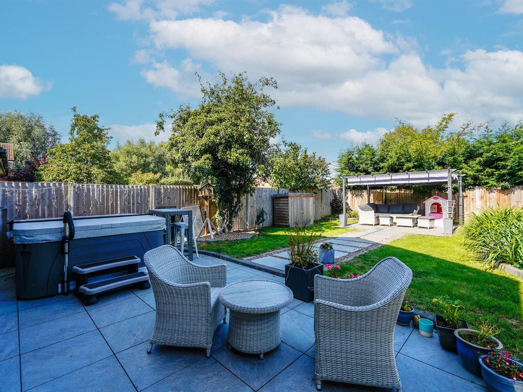 4 bed detached house for sale in Apple Tree Close, Churchdown