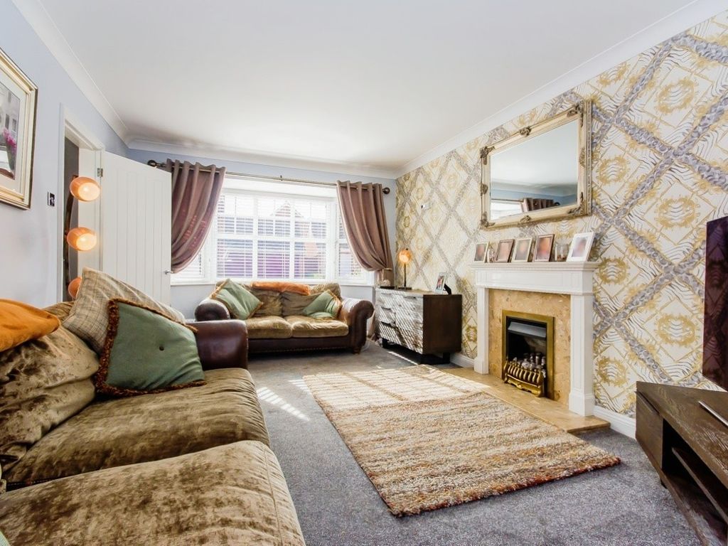 4 bed detached house for sale in Lomax Drive, Sleaford NG34 Zoopla