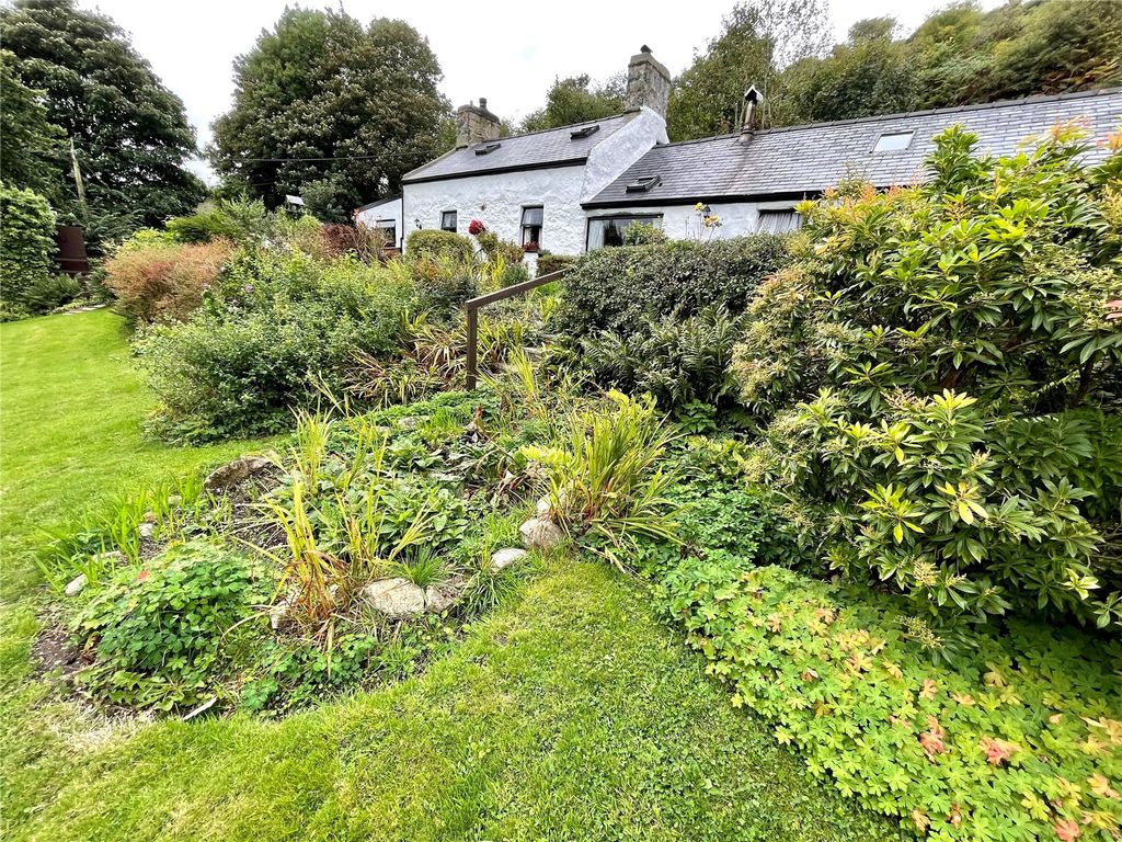 4 bed cottage for sale in Llaniestyn, Gwynedd LL53, £450,000 Zoopla