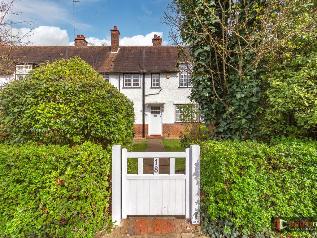 3 bed cottage for sale in Denman Drive North, London NW11, £875,000