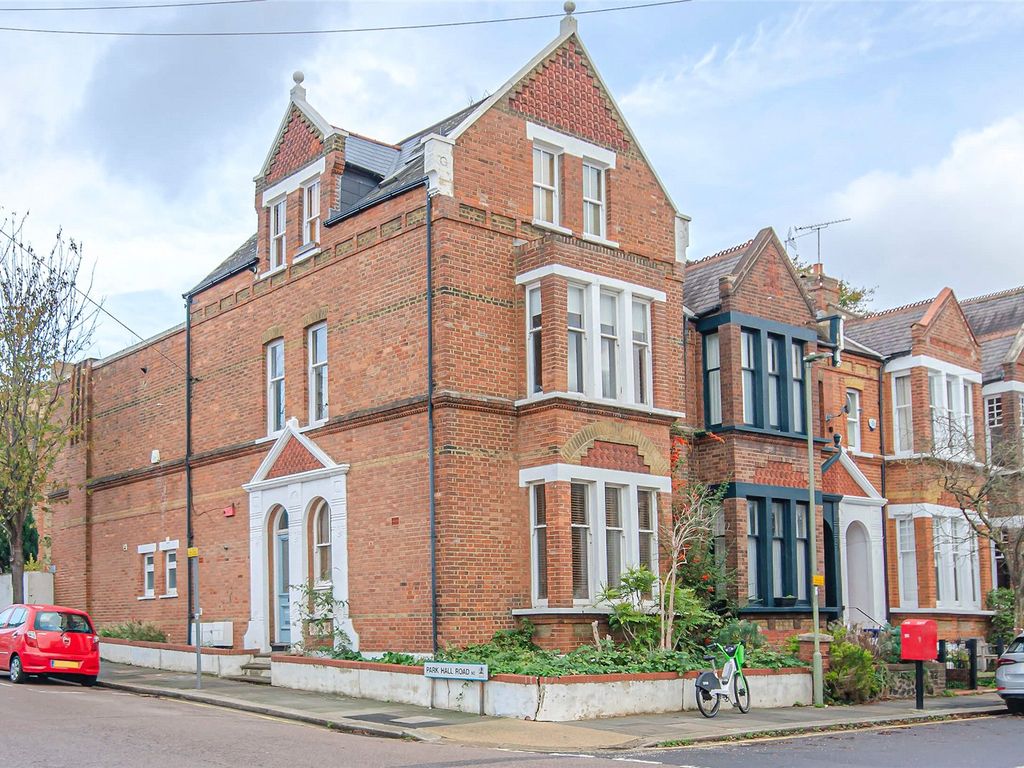 Baronsmere Road, London N2