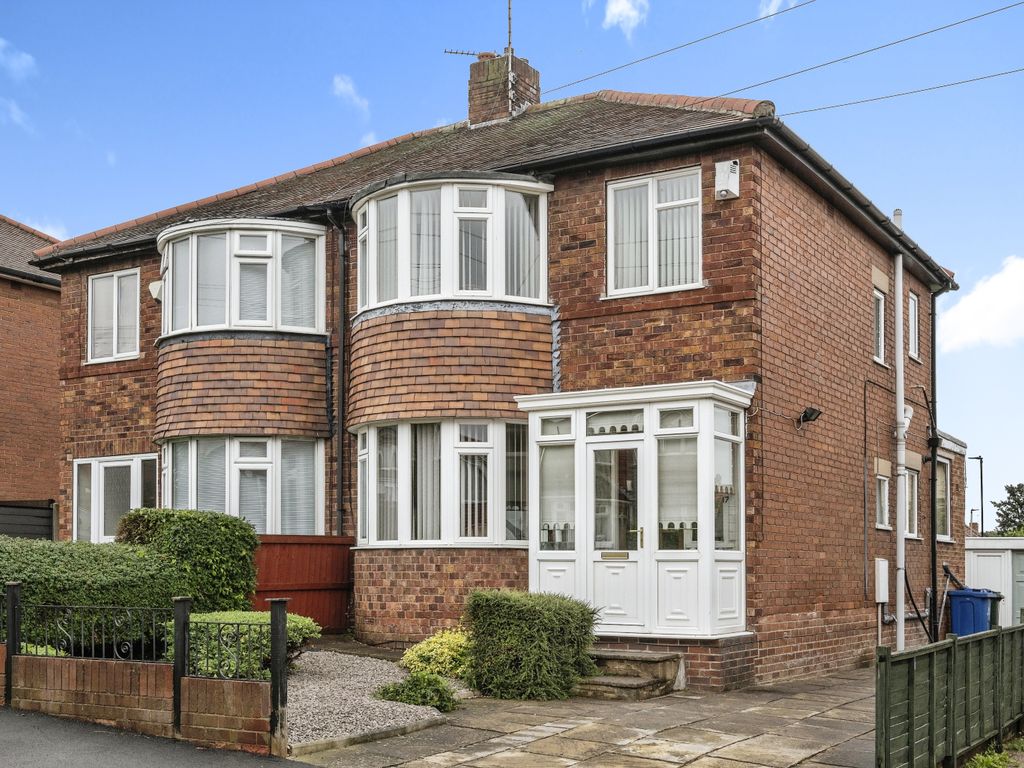 3 bed semidetached house for sale in Grenville Road, Balby, Doncaster, South Yorkshire DN4, £