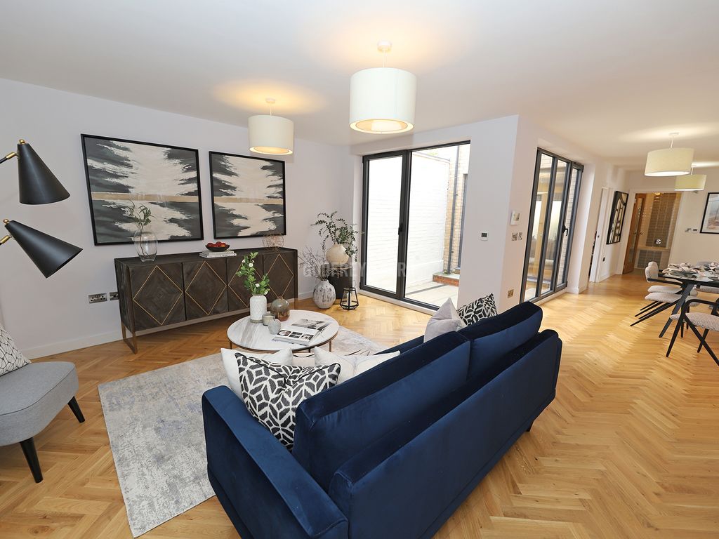 Spencer Courtyard, London N3  