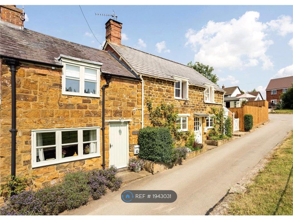 2 bed semidetached house to rent in Mill Lane, Fenny Compton, Southam