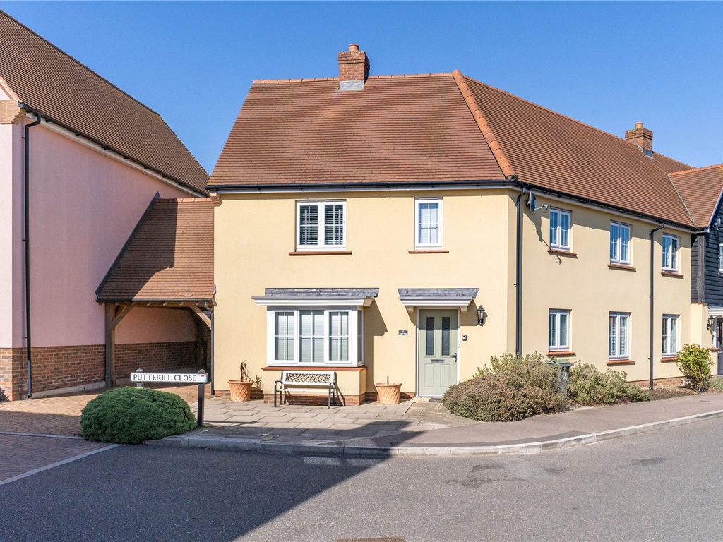 3 bed semidetached house for sale in Elers Way, Thaxted, Nr Great