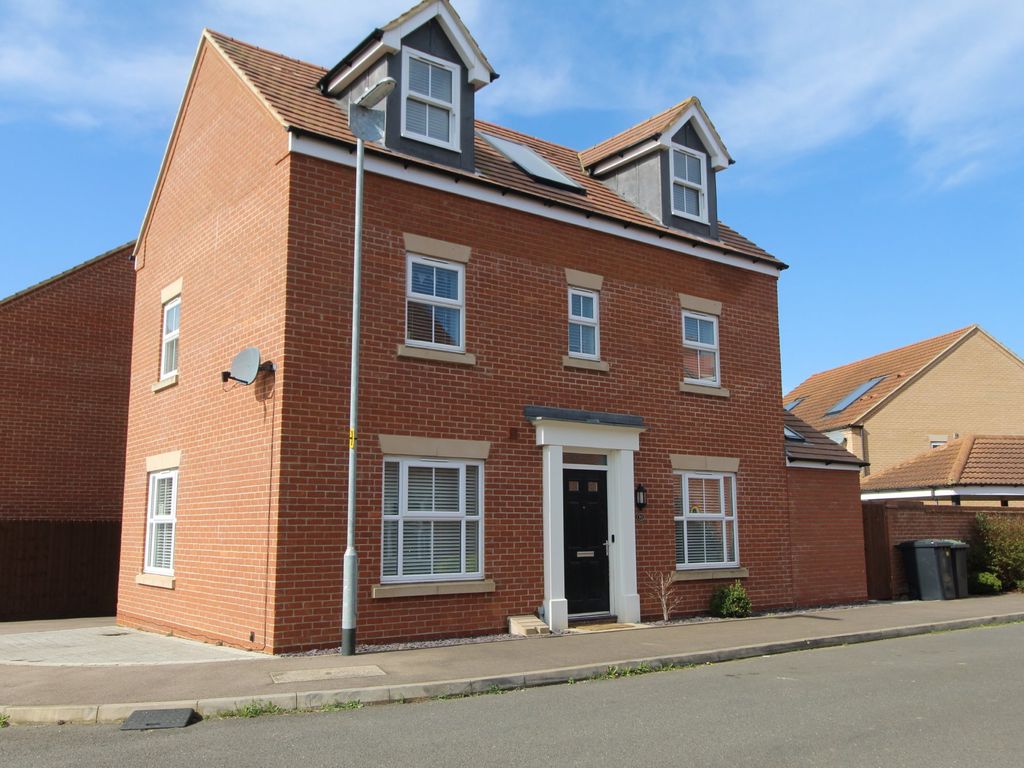 4 bed detached house for sale in Torquay Close, Biggleswade SG18 Zoopla
