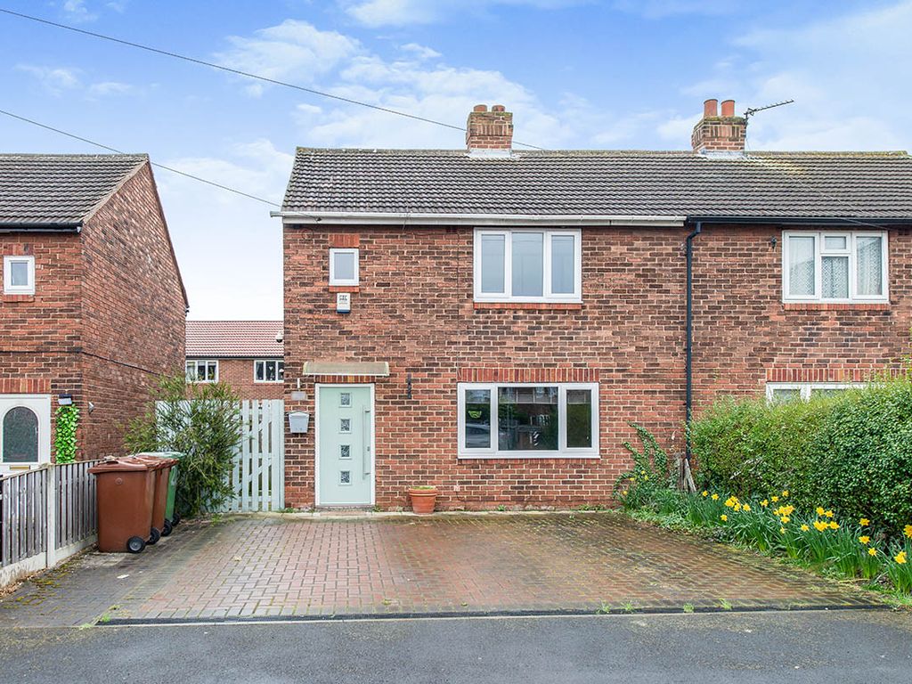 2 bed semidetached house for sale in Huntwick Avenue, Featherstone, Pontefract, West Yorkshire