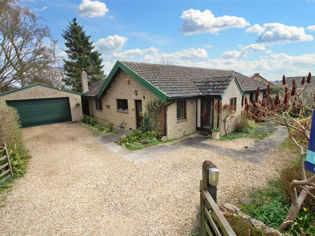 4 bed bungalow for sale in Field Way, Helmdon, Brackley NN13 Zoopla