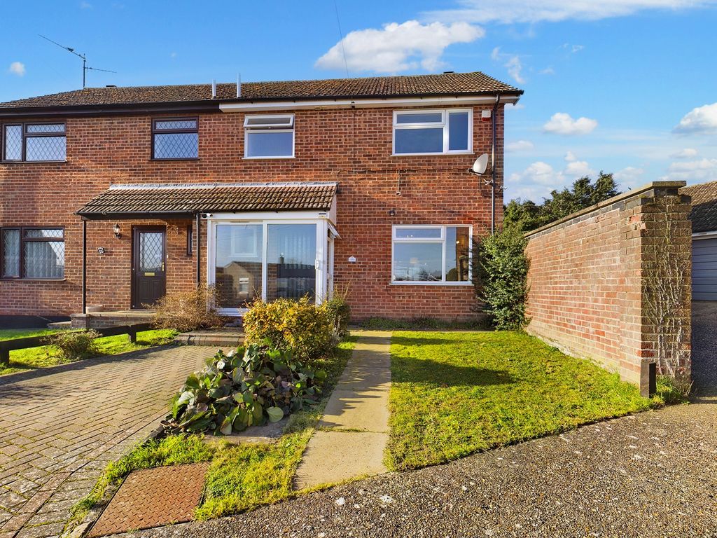 3 bed semidetached house for sale in Redgate, Thetford, Norfolk IP24