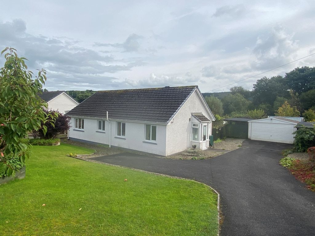 2 bed bungalow for sale in Rhydcymerau, Llandeilo SA19, £295,000 Zoopla